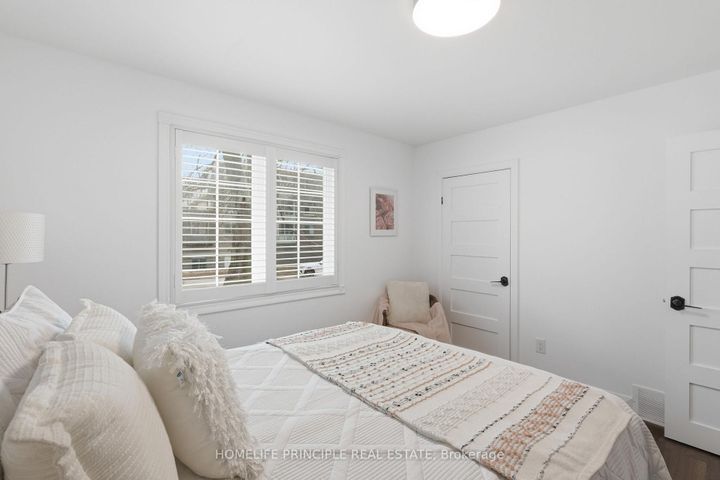 Photo 21 at 101 Renault Crescent, Humber Heights, Toronto