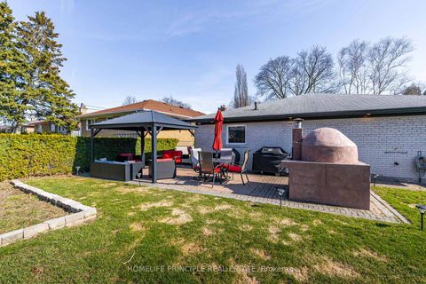 Photo 36 at 101 Renault Crescent, Humber Heights, Toronto