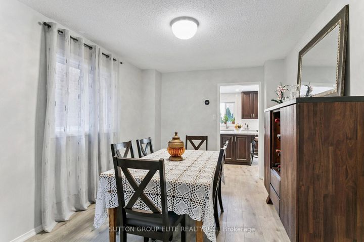 Photo 7 at 5824 Prairie Circle, Lisgar, Mississauga