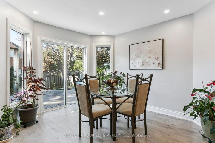 Photo 12 at 5824 Prairie Circle, Lisgar, Mississauga