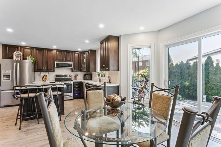 Photo 13 at 5824 Prairie Circle, Lisgar, Mississauga