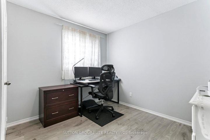 Photo 22 at 5824 Prairie Circle, Lisgar, Mississauga