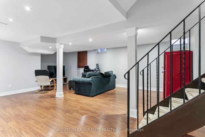 Photo 37 at 5824 Prairie Circle, Lisgar, Mississauga