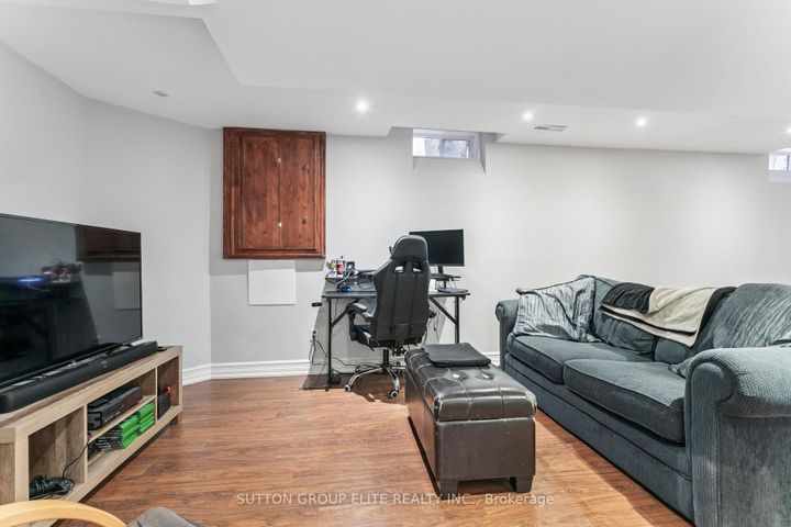 Photo 39 at 5824 Prairie Circle, Lisgar, Mississauga