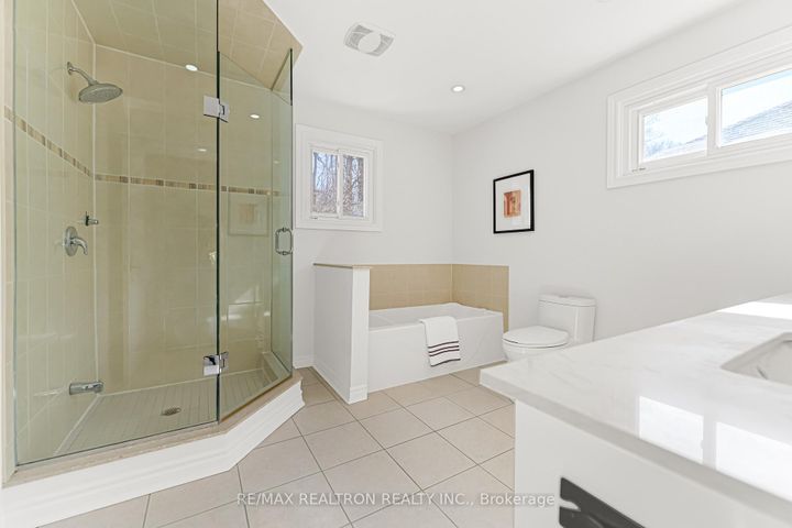 Photo 34 at 78 Soho Crescent, Markville, Markham