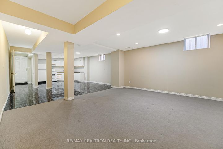 Photo 39 at 78 Soho Crescent, Markville, Markham