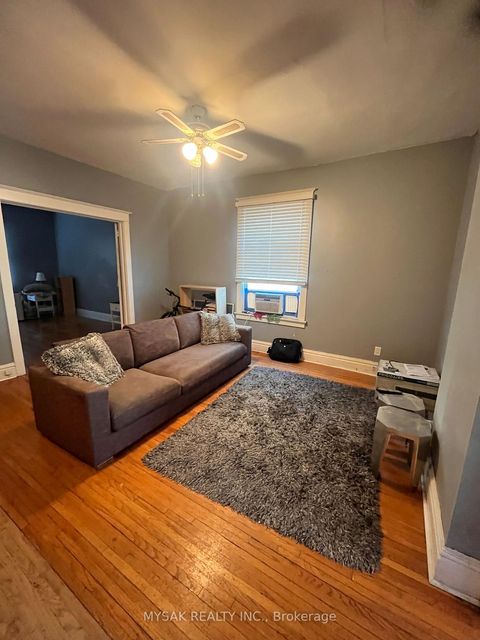 Photo 4 at 269 Sammon Avenue, East York, Toronto