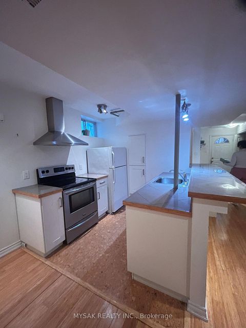 Photo 15 at 269 Sammon Avenue, East York, Toronto