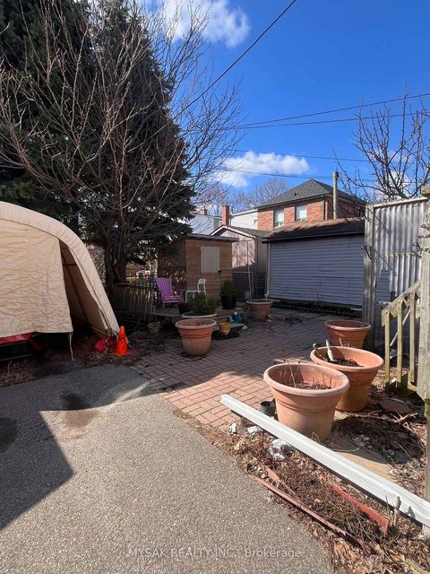 Photo 22 at 269 Sammon Avenue, East York, Toronto