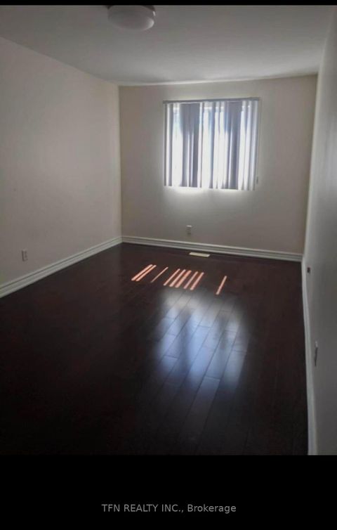 Photo 6 at 67 - 121 L'amoreaux Drive, L'Amoreaux, Toronto