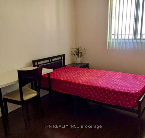 Photo 7 at 67 - 121 L'amoreaux Drive, L'Amoreaux, Toronto