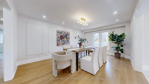 Photo 7 at 7 Boake Trail, Bayview Hill, Richmond Hill