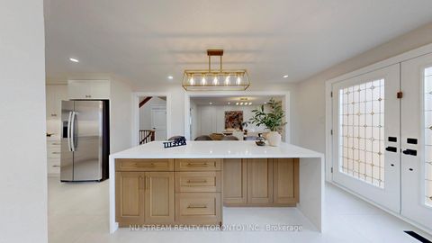 Photo 14 at 7 Boake Trail, Bayview Hill, Richmond Hill