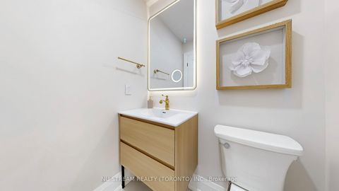 Photo 22 at 7 Boake Trail, Bayview Hill, Richmond Hill