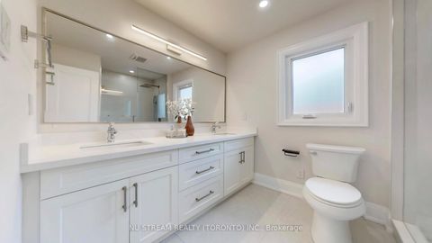 Photo 39 at 7 Boake Trail, Bayview Hill, Richmond Hill