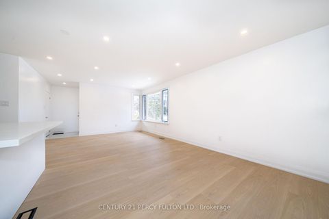 Photo 4 at 49 Amiens Road, West Hill, Toronto