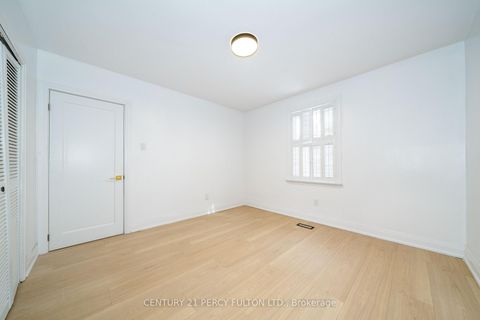 Photo 15 at 49 Amiens Road, West Hill, Toronto