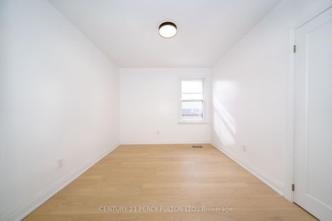 Photo 16 at 49 Amiens Road, West Hill, Toronto