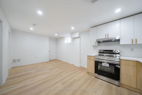 Photo 24 at 49 Amiens Road, West Hill, Toronto