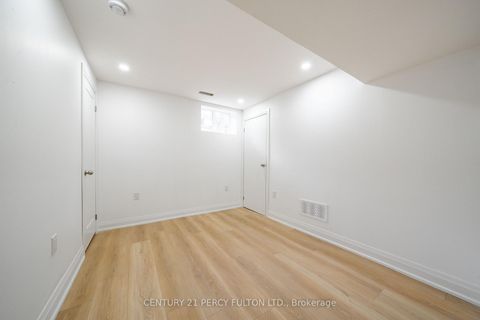 Photo 28 at 49 Amiens Road, West Hill, Toronto