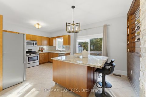 Photo 7 at 219 Regency View Heights, Rural Vaughan, Vaughan