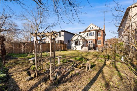 Photo 36 at 32 Belcourt Road, Mount Pleasant East, Toronto