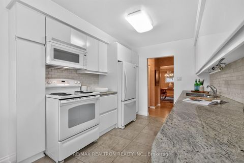 Photo 18 at 38 Colonnade Road, Steeles, Toronto