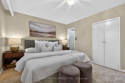 Photo 20 at 38 Colonnade Road, Steeles, Toronto