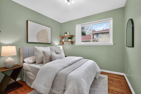 Photo 25 at 38 Colonnade Road, Steeles, Toronto