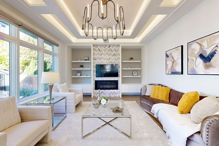 Photo 3 at 8 Parkway Avenue, Markham Village, Markham