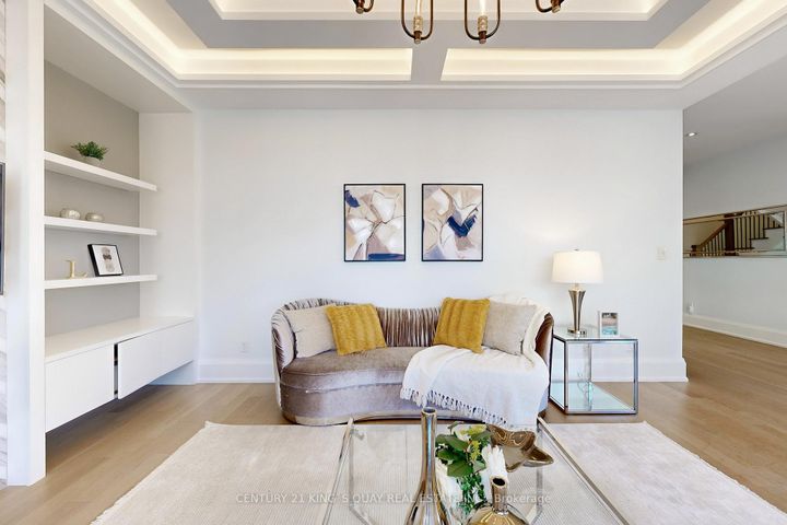 Photo 6 at 8 Parkway Avenue, Markham Village, Markham