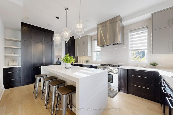 Photo 14 at 8 Parkway Avenue, Markham Village, Markham