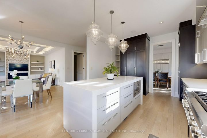 Photo 16 at 8 Parkway Avenue, Markham Village, Markham