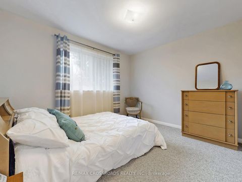 Photo 20 at 366 Palmer Avenue, Harding, Richmond Hill