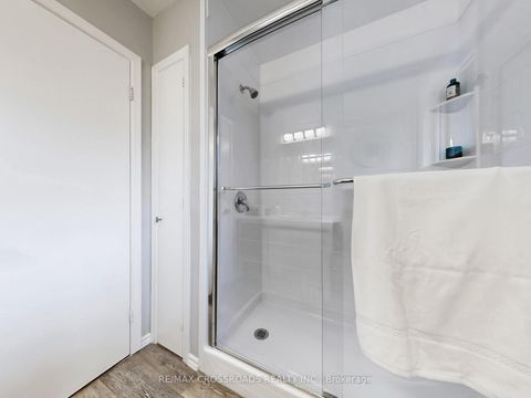 Photo 24 at 366 Palmer Avenue, Harding, Richmond Hill