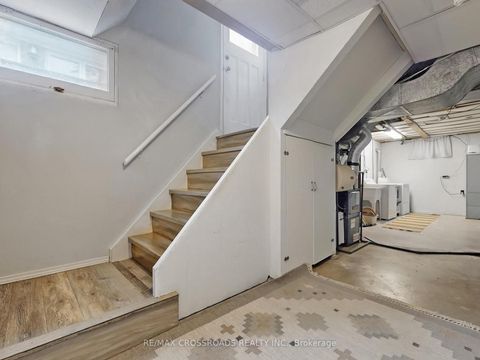 Photo 27 at 366 Palmer Avenue, Harding, Richmond Hill