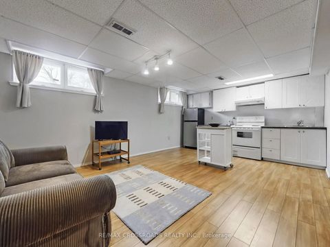 Photo 30 at 366 Palmer Avenue, Harding, Richmond Hill