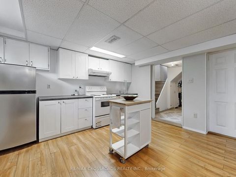 Photo 33 at 366 Palmer Avenue, Harding, Richmond Hill