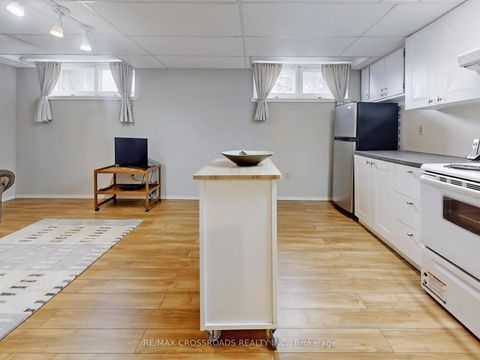 Photo 35 at 366 Palmer Avenue, Harding, Richmond Hill