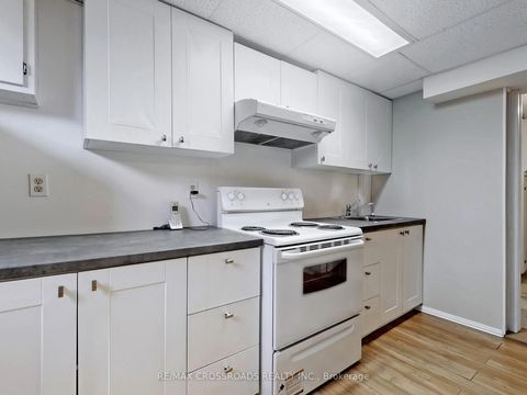 Photo 36 at 366 Palmer Avenue, Harding, Richmond Hill