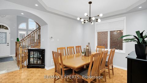 Photo 12 at 11 Crew Crescent, Maple, Vaughan