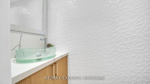 Photo 16 at 11 Crew Crescent, Maple, Vaughan