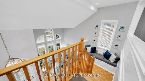 Photo 17 at 11 Crew Crescent, Maple, Vaughan