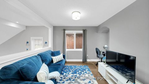 Photo 18 at 11 Crew Crescent, Maple, Vaughan