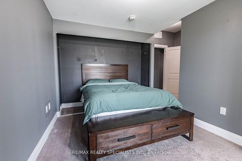 Photo 11 at 402 B - 5279 Highway 7, Vaughan Grove, Vaughan