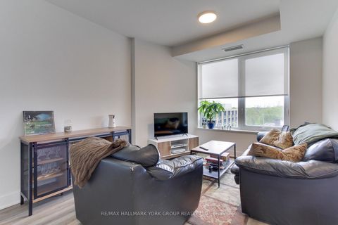 Photo 16 at 419 - 185 Deerfield Road, Central Newmarket, Newmarket