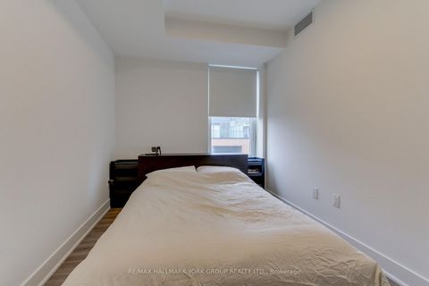 Photo 19 at 419 - 185 Deerfield Road, Central Newmarket, Newmarket