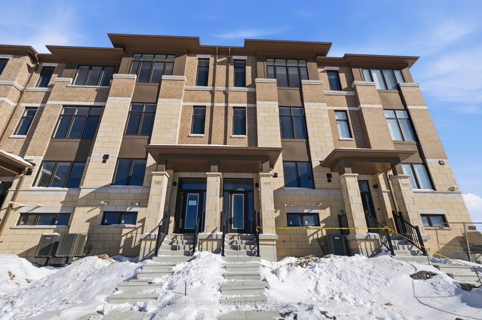 11379 Leslie Street, Rural Richmond Hill, Richmond Hill photo number 2