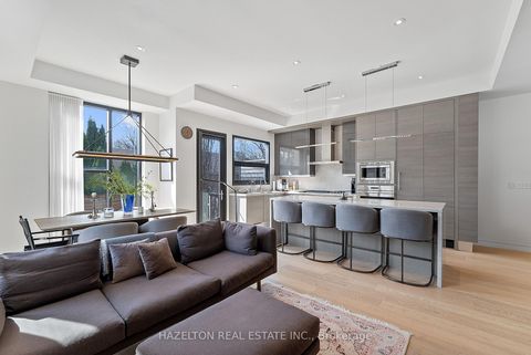 Photo 3 at 143 Joicey Boulevard, Nortown, Toronto