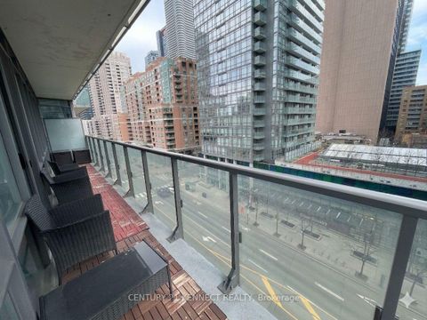 Photo 7 at 608 - 832 Bay Street, Bay Street Corridor, Toronto